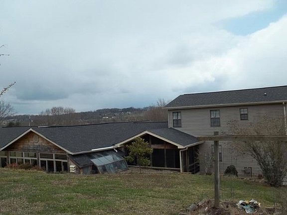 3rd image of 281 Kirk Cir
