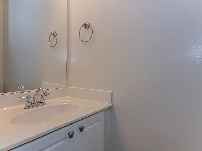 Indian Creek Apartments and Townhomes — Photo 143