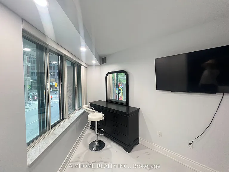33 University Ave #207 — Photo 10