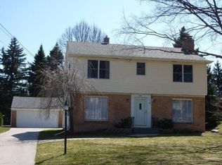1846 Millbrook St SE, Grand Rapids, MI 49508