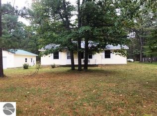 2384 N Manistee River Rd, Grayling, MI 49738