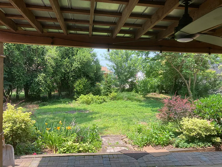 319 Mimosa Dr — Photo 23