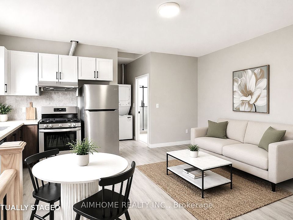 1st image of 15 Waddington Cres #3