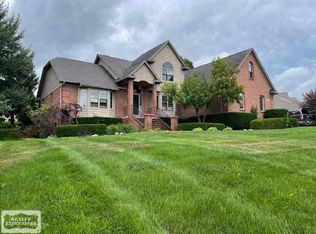 8140 Orchardview Dr, Washington, MI 48095