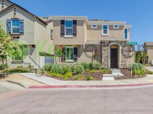 1057 Provence Village Dr, Roseville, CA 95747