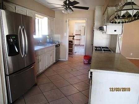 4th image of 1814 Greenbriar Dr