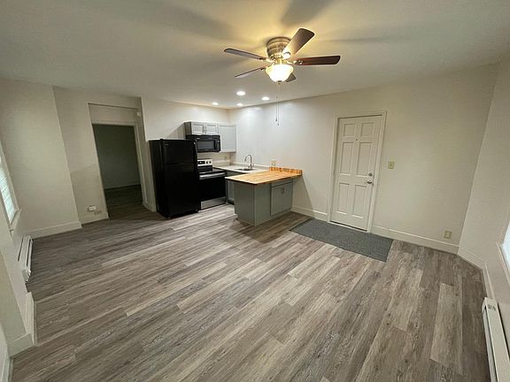 2nd image of 138 Fort Hill Ave #1