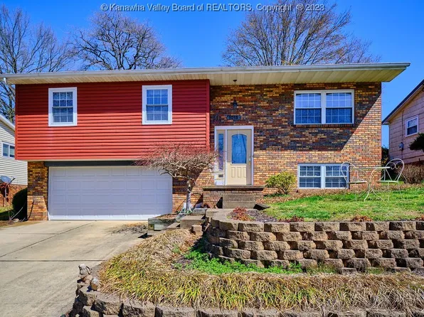 1015 Greenland Cir, South Charleston, WV 25309