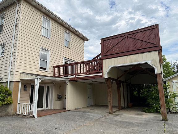 2nd image of 399 Pocahontas Ave