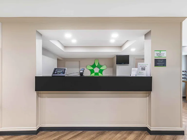 Lobby and Guest Check-in