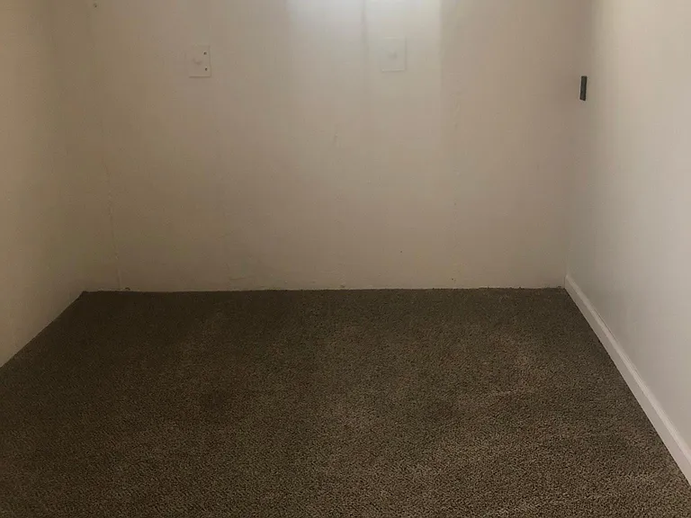 2076 Roach St — Photo 12
