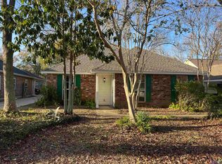 17531 Barrett Ln, Baton Rouge, LA 70817
