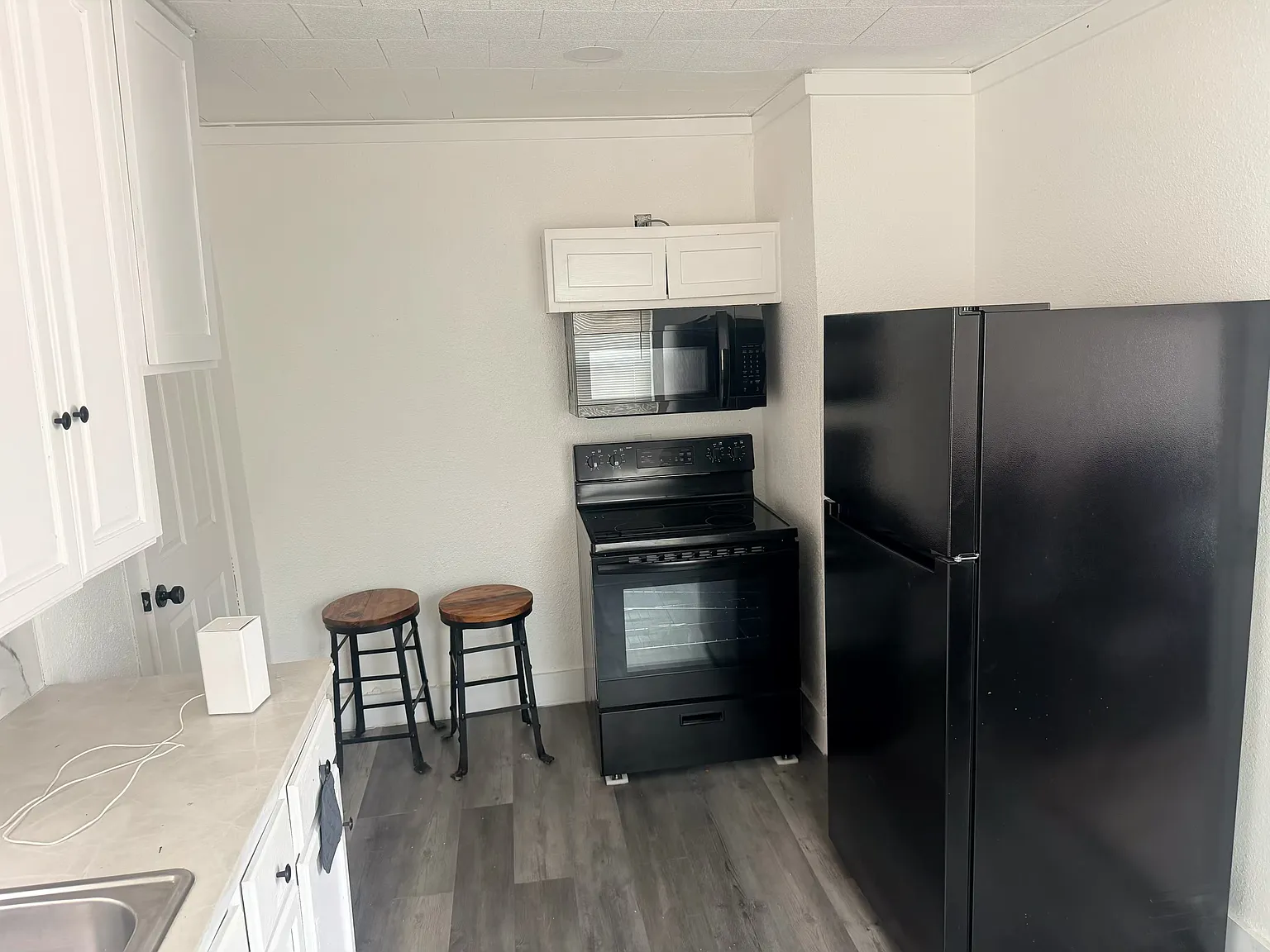 1 bed, $1,600 — Photo 3