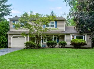 36 Tulip Ln, Red Bank, NJ 07701