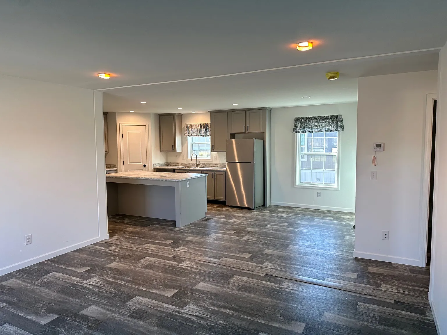 3 bed, 1393 sqft, $1,775 — Photo 3