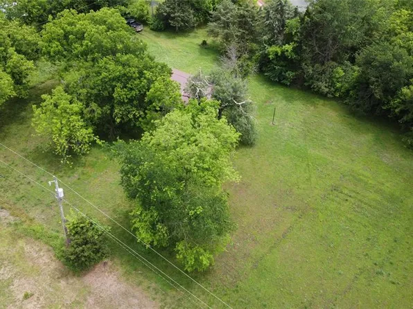 801 N 9th St, Okemah, OK 74859