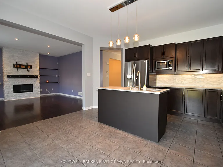 413 Blackleaf Dr — Photo 8