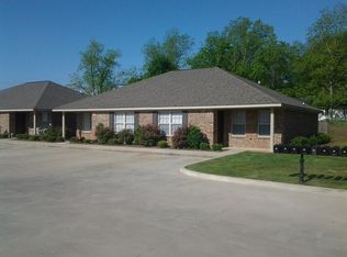 16 Pemrose Ln, Wetumpka, AL 36092