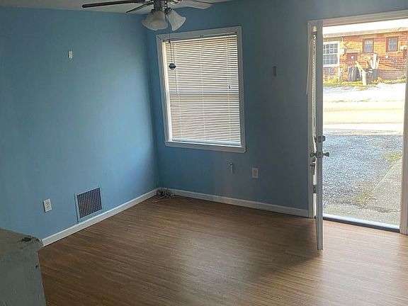 3rd image of 133-139 Delaware Dr #137