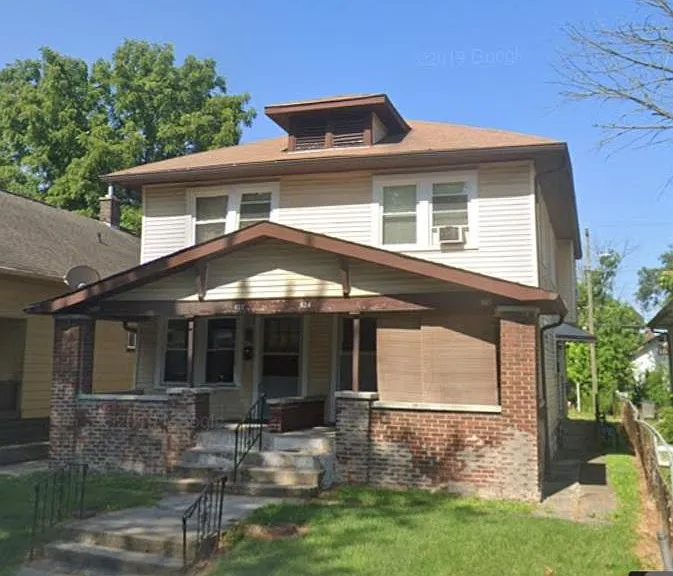 624 1/2 N Drexel Ave — Photo 1