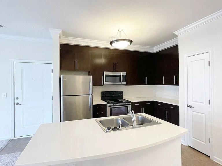 Belmont at Tryon Apartments — Photo 79