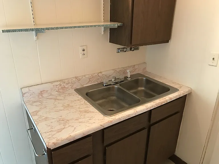1507 Wilson Ave — Photo 7