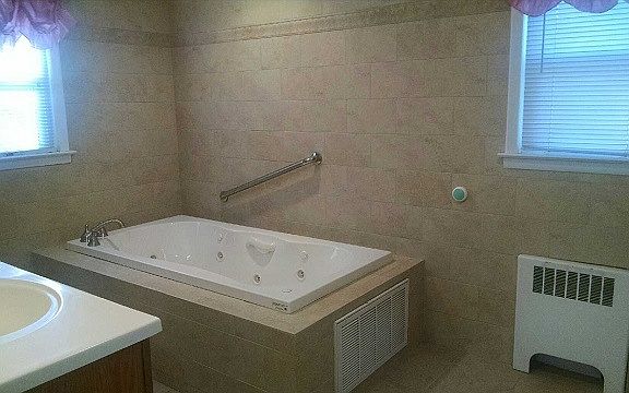 5th image of 24 Wiggins St