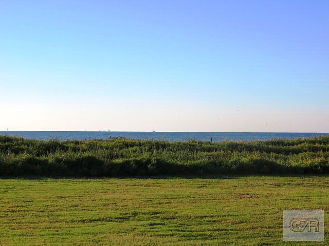 1st image of 1825 Seaside Dr