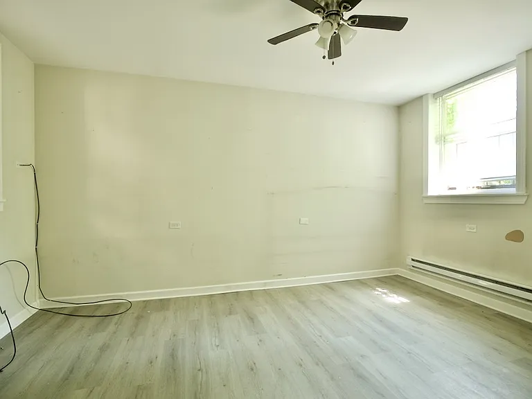 646 W Roscoe St #6H — Photo 7