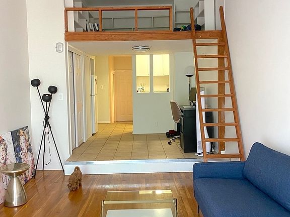 4th image of 270 W 25th St APT 4C