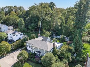 27 Radcliffe Rd, Wellesley, MA 02482