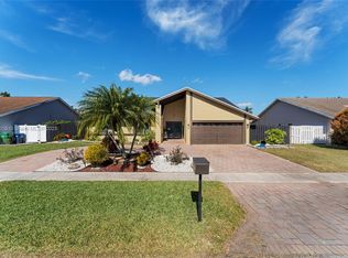 8601 NW 52nd Ct, Lauderhill, FL 33351