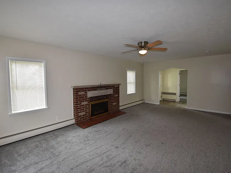 1784 W 300 S — Photo 6