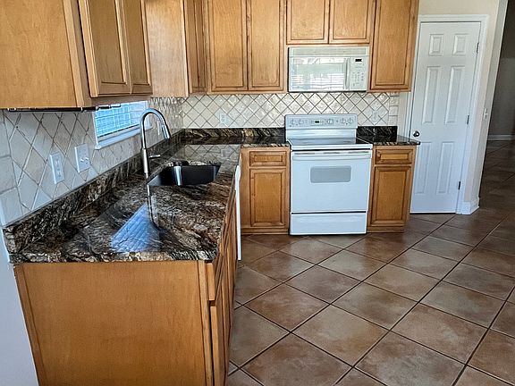 5th image of 3492 Barnstaple Dr