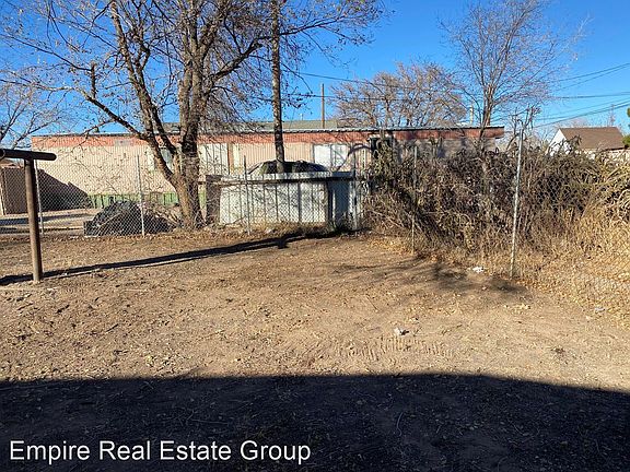 2nd image of 1022 W Park St
