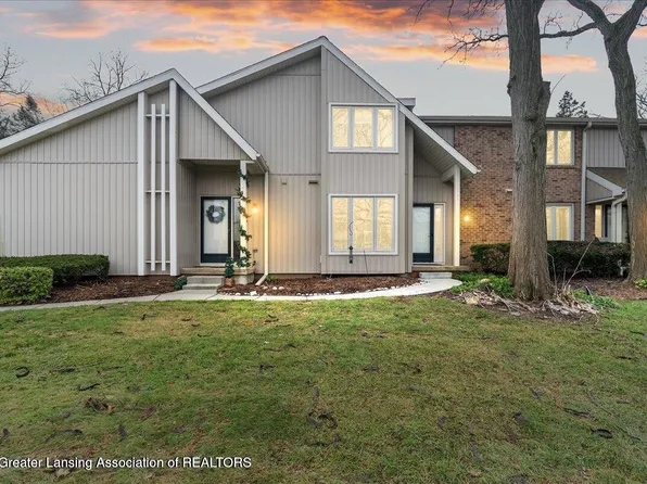 1283 Chartwell Carriage Way N, East Lansing, MI 48823