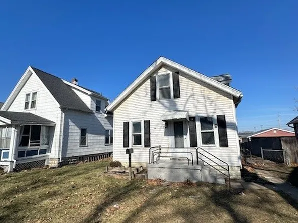 636 15th Ave SW, Cedar Rapids, IA 52402
