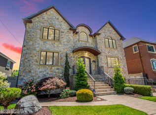 434 Darlington Ave, Staten Island, NY 10309
