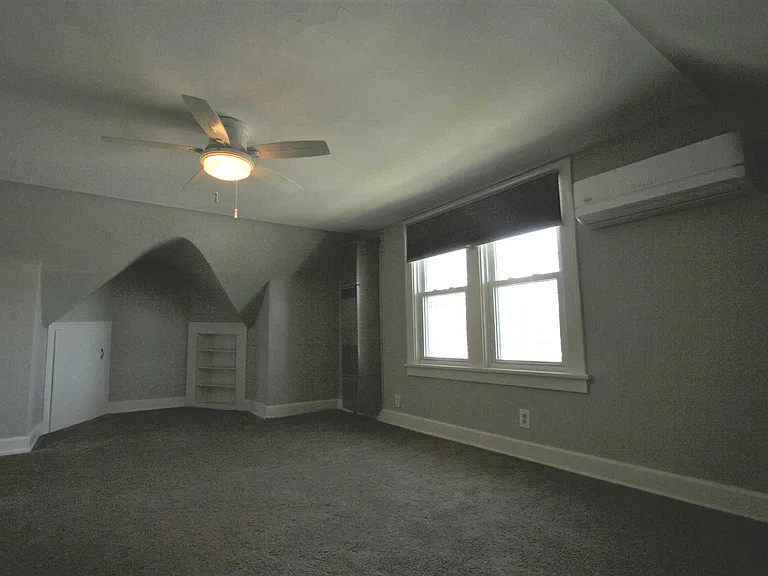 13823 Clifton Blvd #3 — Photo 9