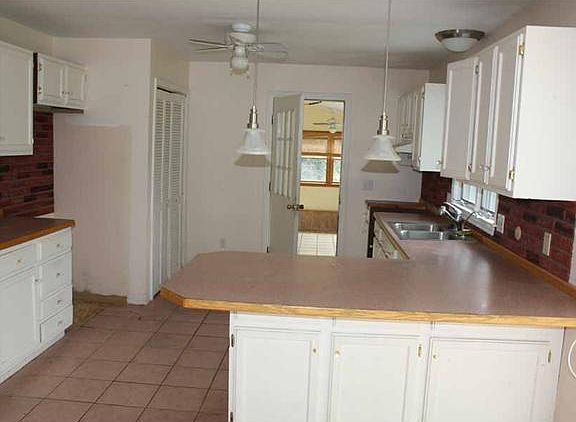 3rd image of 54 Oak Hill Acres