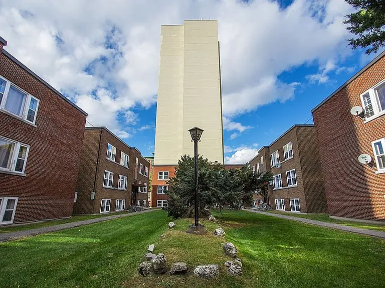 649 Rideau St #5 — Photo 1