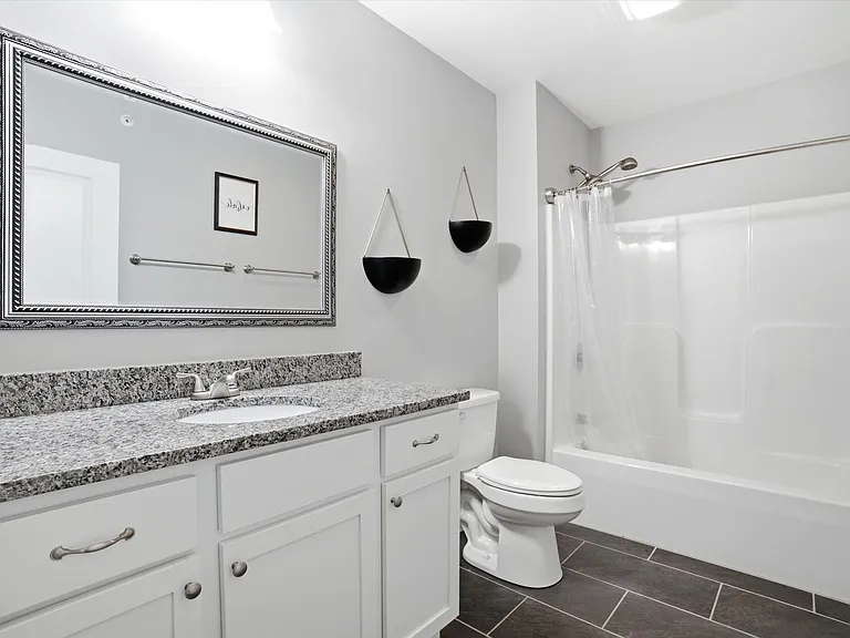 34 Callaway Dr #4 — Photo 5