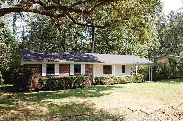 1st image of 2105 W Indian Head Dr