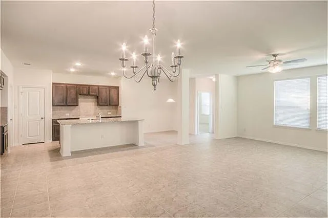 8410 Green Paseo Pl — Photo 6