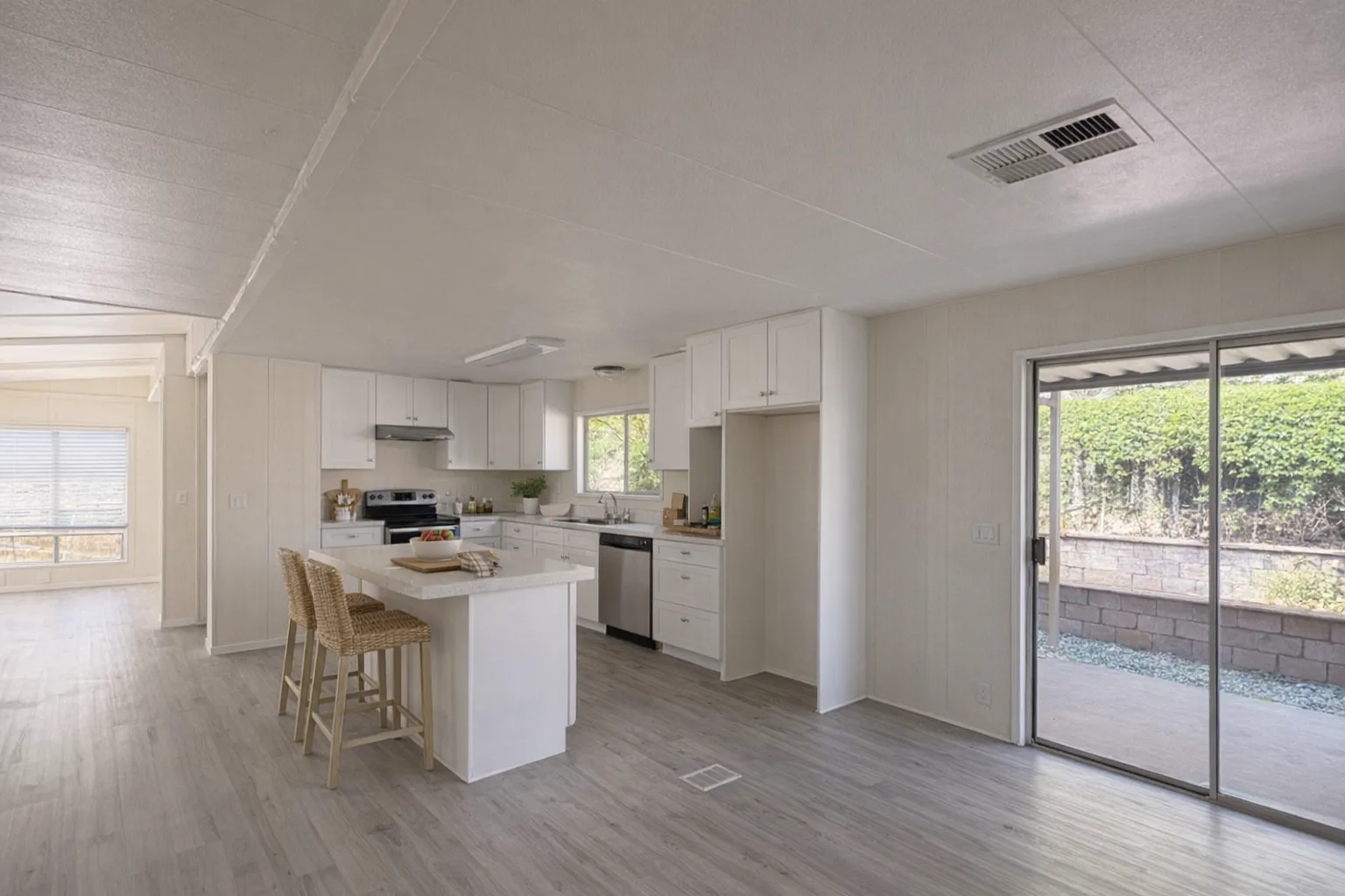 2 bed, 2.0 bath, 1536 sqft, $3,300 — Photo 4