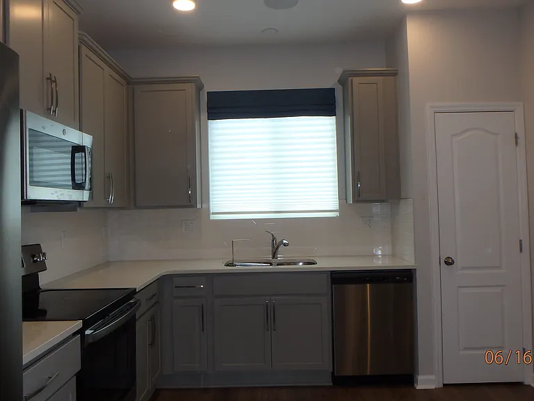 4718 New Orleans Cv — Photo 19