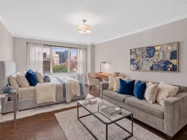370 East 76th Street image 1 of 10