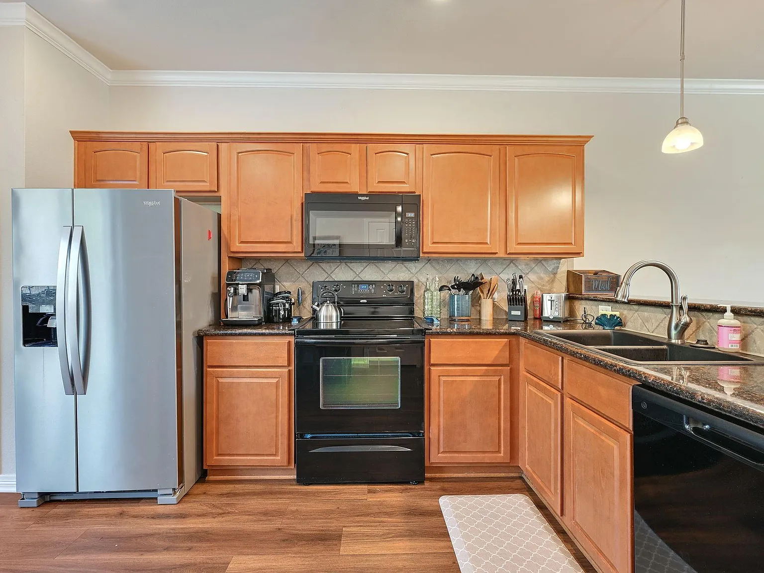 4 bed, 4.5 bath, 1856 sqft, $750 — Photo 4