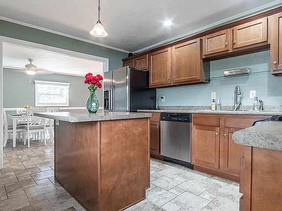 4th image of 1609 Orkney Dr