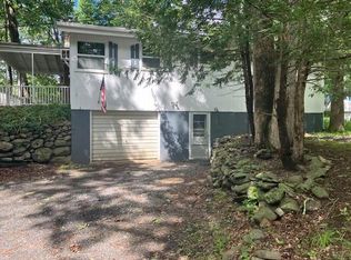 633 Lakeside Dr, East Stroudsburg, PA 18302